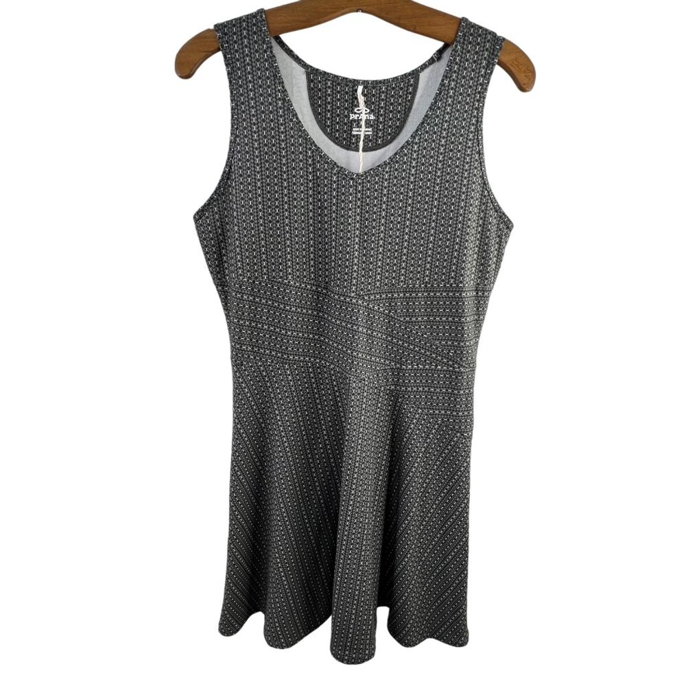 Prana Tank Dress Size Medium Sleeveless Geometric Knee-Length Dress Gray White